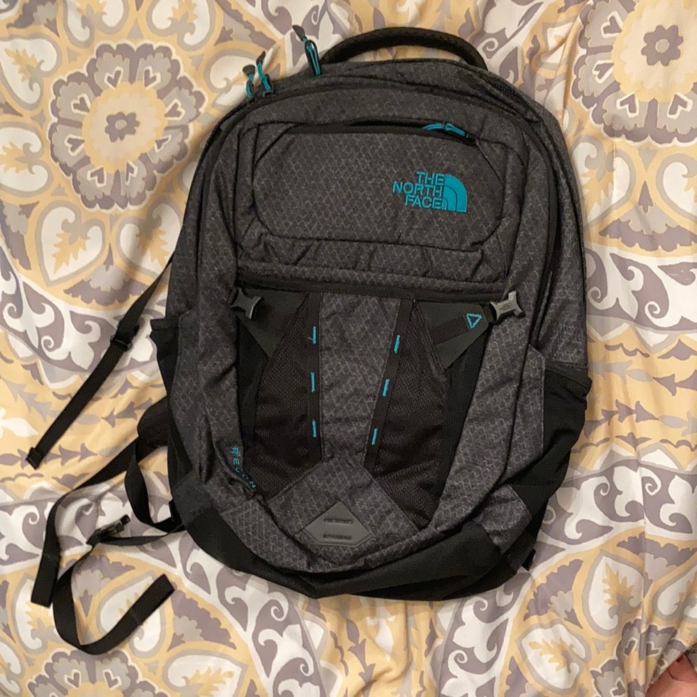 North Face Recon Flexvent backpack